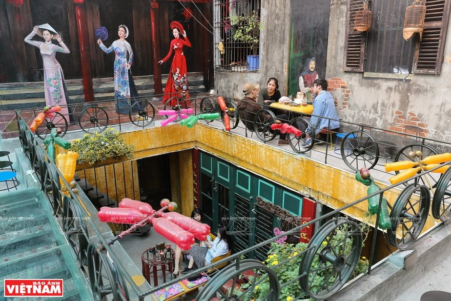 El café se ubica en la calle Hang Tre, en Hanoi. (Foto: VNA)
