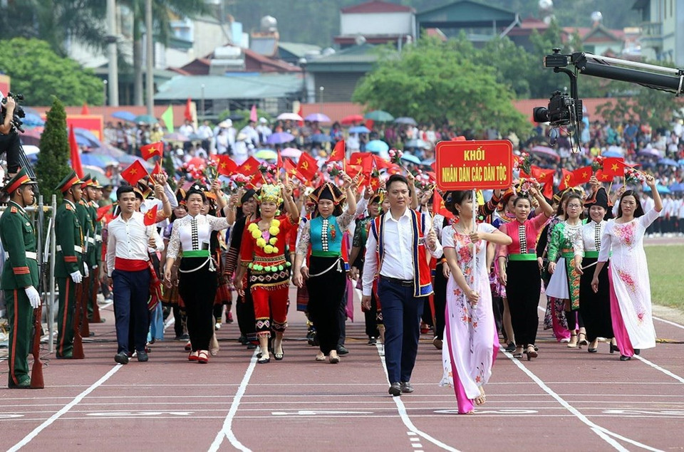Los pueblos de Dien Bien conmemoran los aniversarios de la fundación de la provincia y de la victoria de la batalla de Dien Bien Phu. (Foto: VNA)