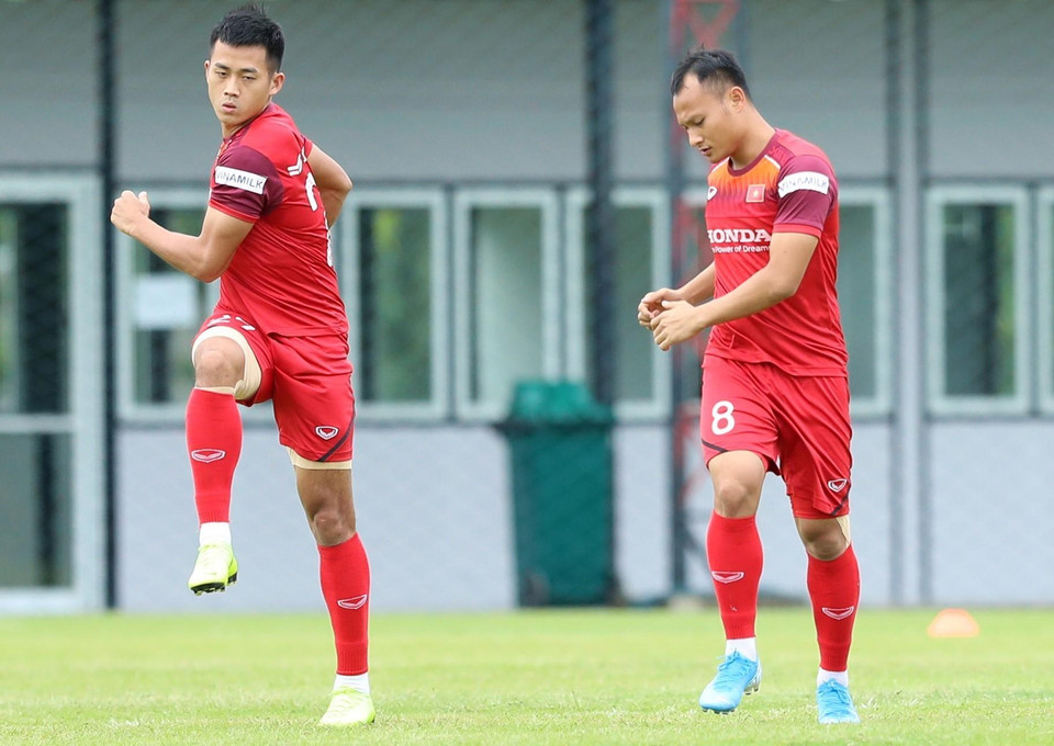 La selección vietnamita se entrenó en el estadio Muangthong, en Bangkok, ante el partido contra su rival tailandés, el jueves próximo. (Fuente: VNA)