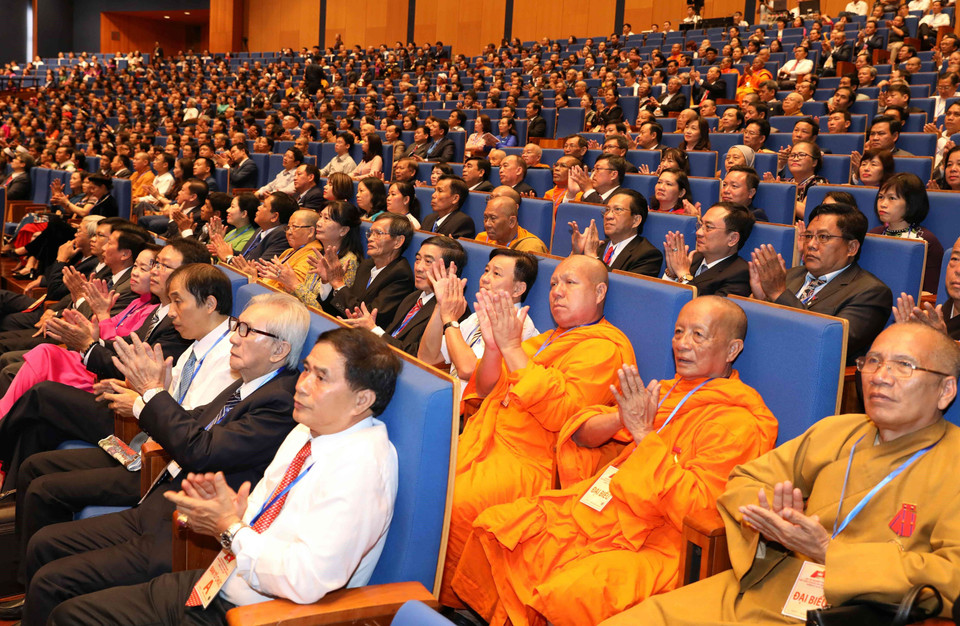 FPV, mayor organización de masas de Vietnam, desempeña un papel importante en los movimientos patrióticos y democráticos, así como en garantizar los derechos e intereses legítimos de los pobladores, y en la supervisar la construcción partidista. (Fuente: VNA)