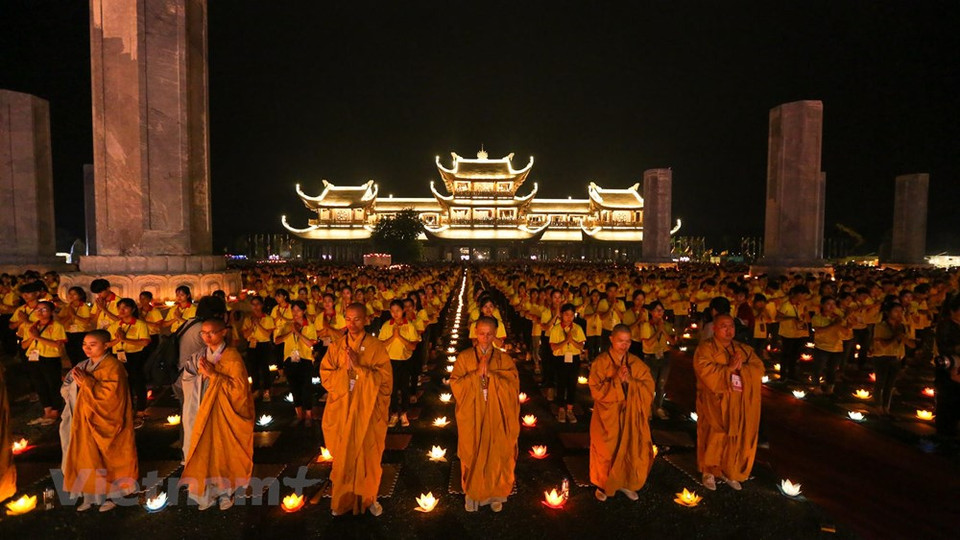 Rezaron por la paz y prosperidad. (Fuente: VNA)