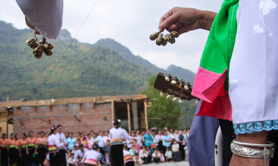 La danza Xoe se practica en los pueblos del grupo étnico Thai, principalmente en las provincias del noroeste. (Fuente:VNA)
