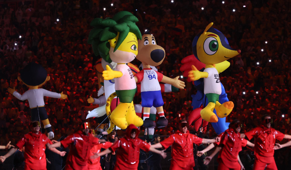 La ceremonia de la Copa Mundial 2022 en Al Khor, Qatar, ha ayudado a los fanáticos a preservar imágenes de las mascotas de las Copas del Mundo anteriores (Fuente: AFP/VNA)