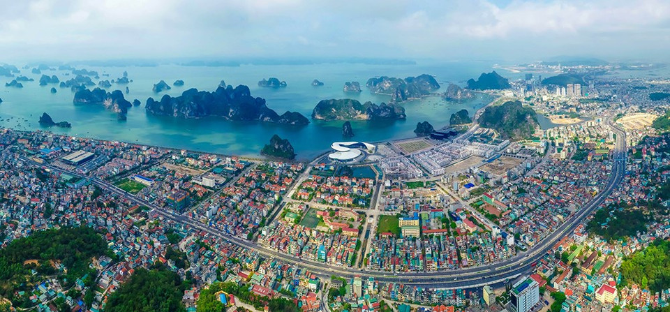 Vista aerial de Ha Long 