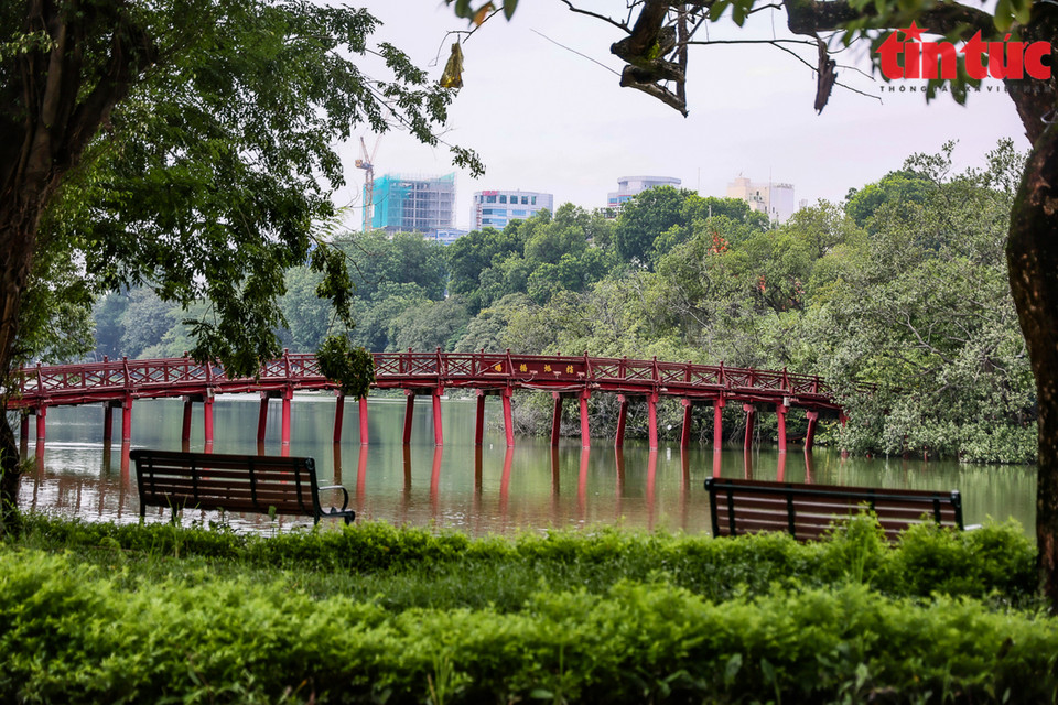 El puente de The Huc sin turistas (Foto: VNA)