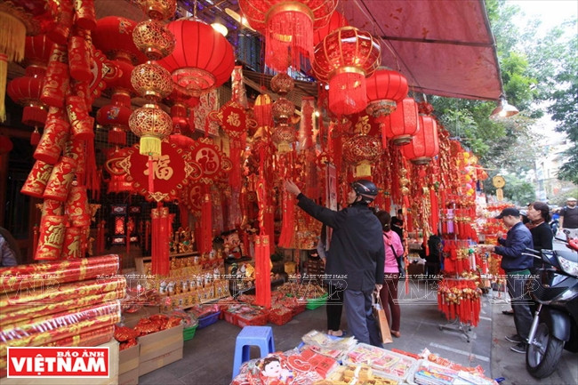 La calle Hang Ma es afamada por los productos decorativos.