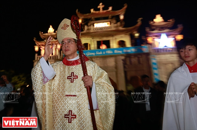 Una vez terminado el ritual de la noche de Navidad, las personas oraron por una vida tranquila, con mucha paz y felicidad.