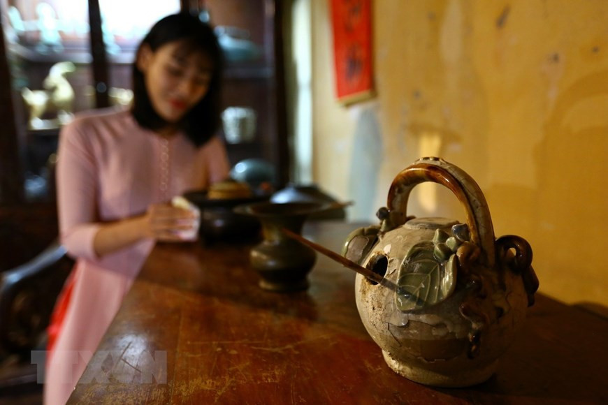 Las tazas y la tetera antiguas aún se conservan en este lugar (Fuente: VNA)