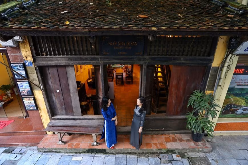 El porche de la casa (Fuente: VNA)