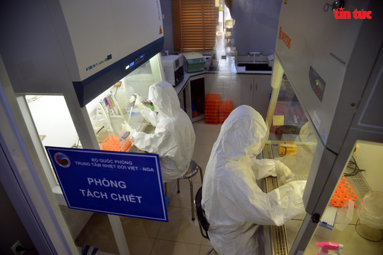 El laboratorio de campo en el sur tiene una capacidad para procesar un máximo de 800 muestras por día (Fuente: VNA)