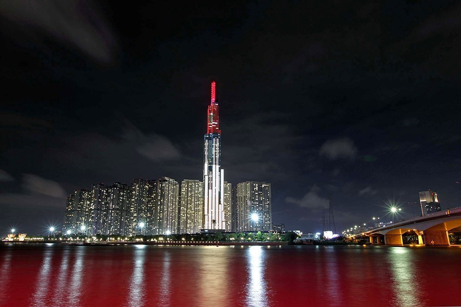El edificio Landmark 81 (el más alto de Vietnam) en la calle Nguyen Huu Canh, junto al río Saigon, distrito de Binh Thanh, Ciudad Ho Chi Minh (Fuente: VNA)