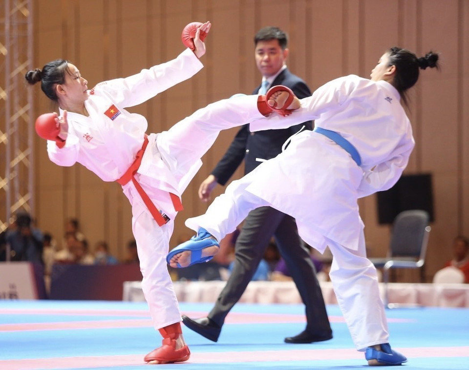 La selección vietnamita de Karate ganó dos medallas de oro en la categoría de kumite colectivo en los SEA Games 32 (Fuente: VNA)