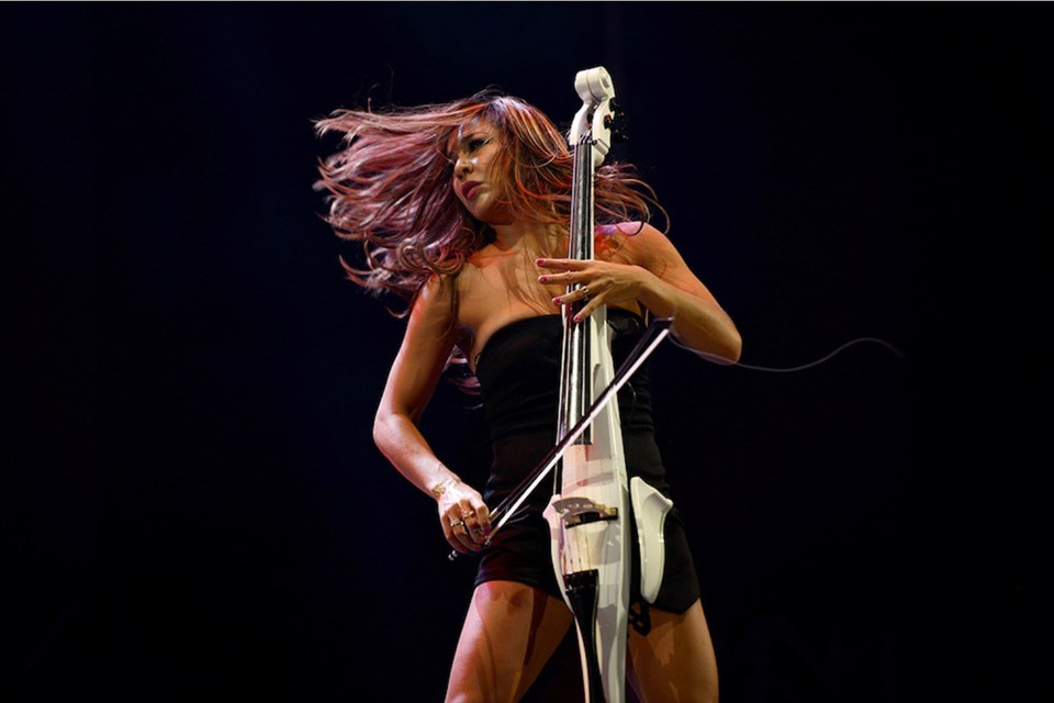 El cuarteto interpreta celebres piezas como Shine, Victory, etc