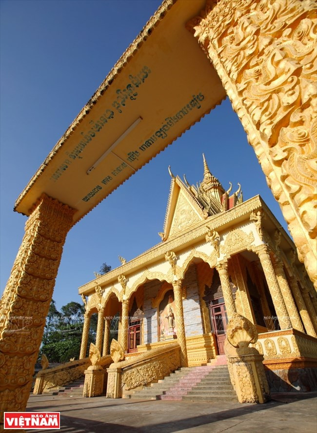 Las pagodas son los lugares más sagrados e importantes para la gente jemer. (Foto: VNA)