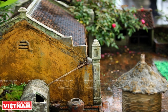 Tarro, recipiente de agua de lluvia, y abrevadero fueron introducidos en la obra (Fuente: VNA)