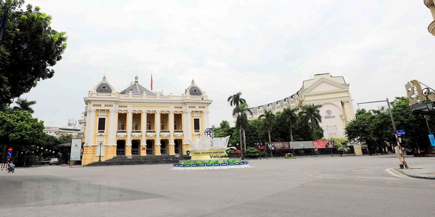 El Gran Teatro de Hanoi, donde sonó la sirena de aviso sobre la celebración del histórico acto de izamiento de la bandera el 10 de octubre de 1954 (Fuente: VNA)