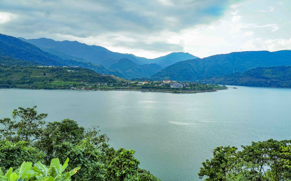 La comuna de Song Da, del municipio de Muong Lay, se ubica en el lugar donde convergen los río Da y Nam Na y el arroyo Nam Lay (Fuente: VNA) 