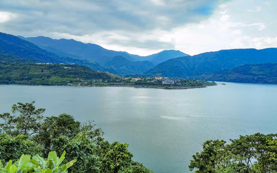 La comuna de Song Da, del municipio de Muong Lay, se ubica en el lugar donde convergen los río Da y Nam Na y el arroyo Nam Lay (Fuente: VNA) 