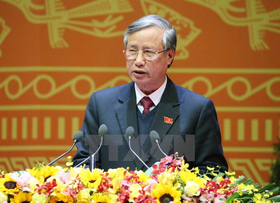 Tran Quoc Vuong, jefe del Secretariado del evento, lee el borrador de la Resolución del XII Congreso (Fuente: VNA)