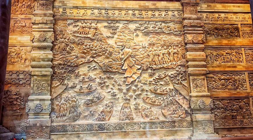 Detalles de los relieves hechos de roca volcánica en el templo Tam The. (Fuente: Vietnam+)