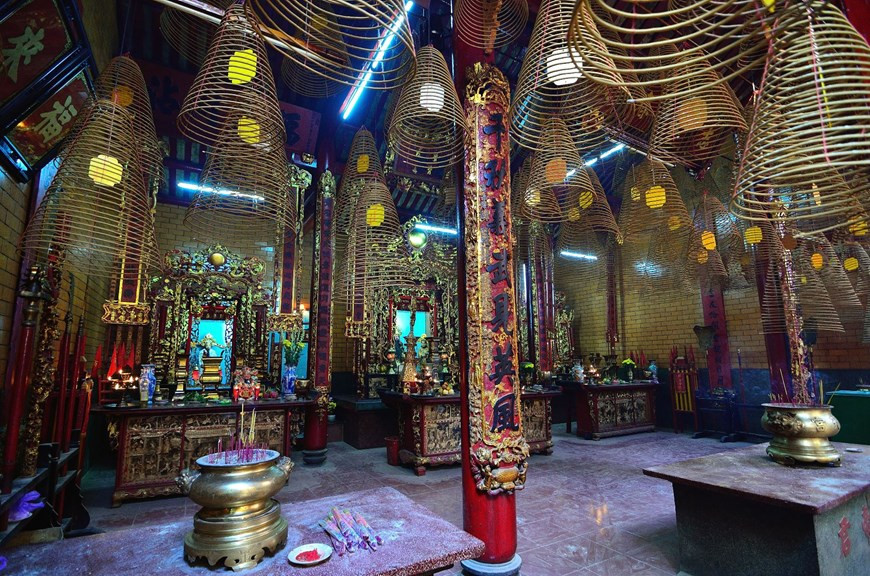 En Ba Lang, los turistas no solo pueden explorar las aldeas de oficios tradicionales, sino también visitar vastas huertas y sitios de culto. (Fuente: Vietnam+)