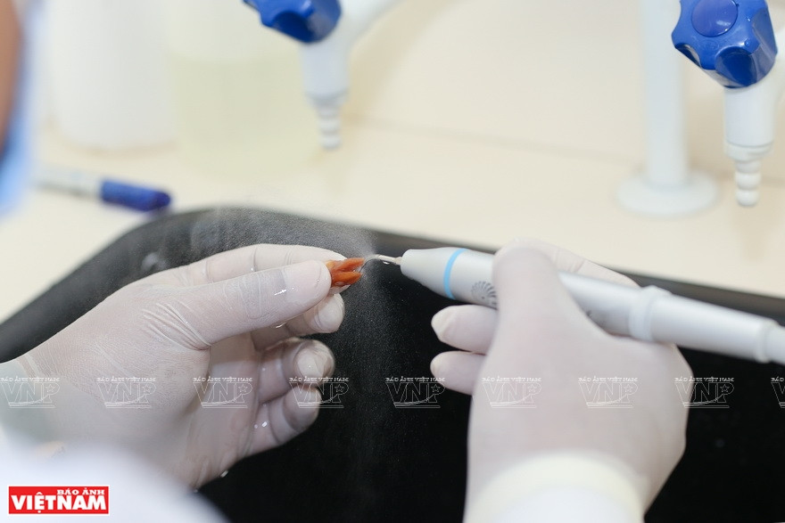 La limpieza de muestras es una etapa importante en el proceso de análisis de ADN. 