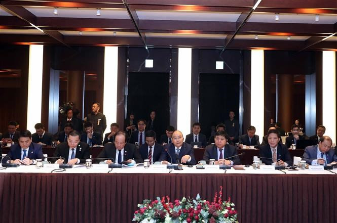 El presidente de Corea del Sur, Moon Jae-in, habla en el Foro Empresarial Vietnam- Corea del Sur (Foto: VNA)