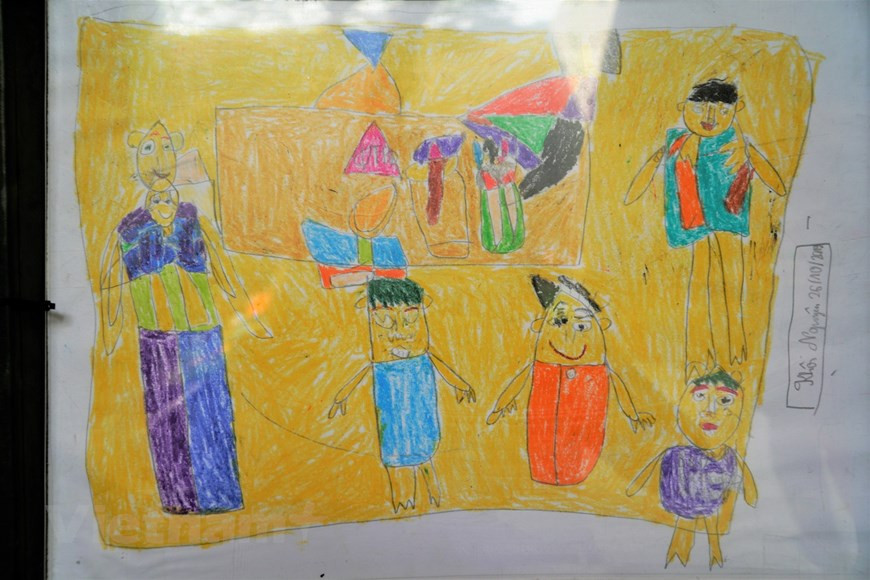 Un dibujo infantil que retrata el amor a la familia (Foto: Vietnam+)