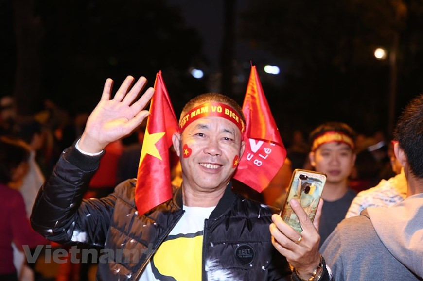 Fanásticos creen en la victoria del equipo de Vietnam (Fuente:Vietnamplus)