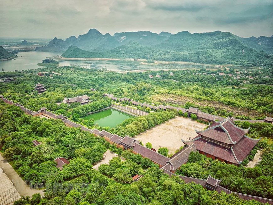 El complejo de la pagoda de Bai Dinh tiene la mayor superficie en Vietnam con 539 hectáreas, incluidas 27 hectáreas de la antigua pagoda homónima y 80 hectáreas de la nueva construida en 2003 (Foto: Vietnamplus)
