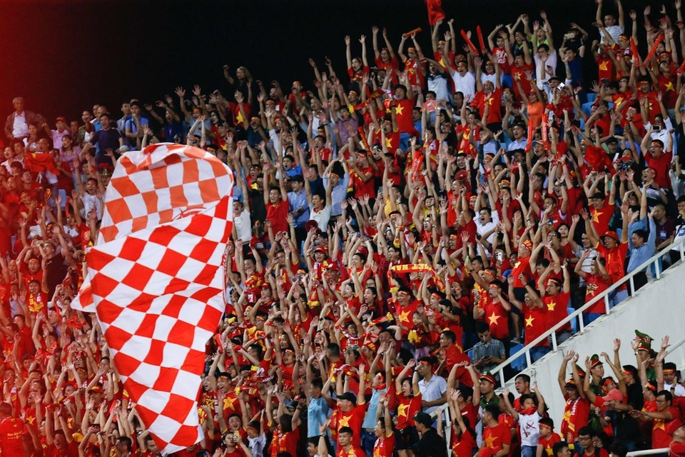 Los vietnamitas deben ser los mejores fanáticos de fútbol en el mundo! (Fuente: VNA)