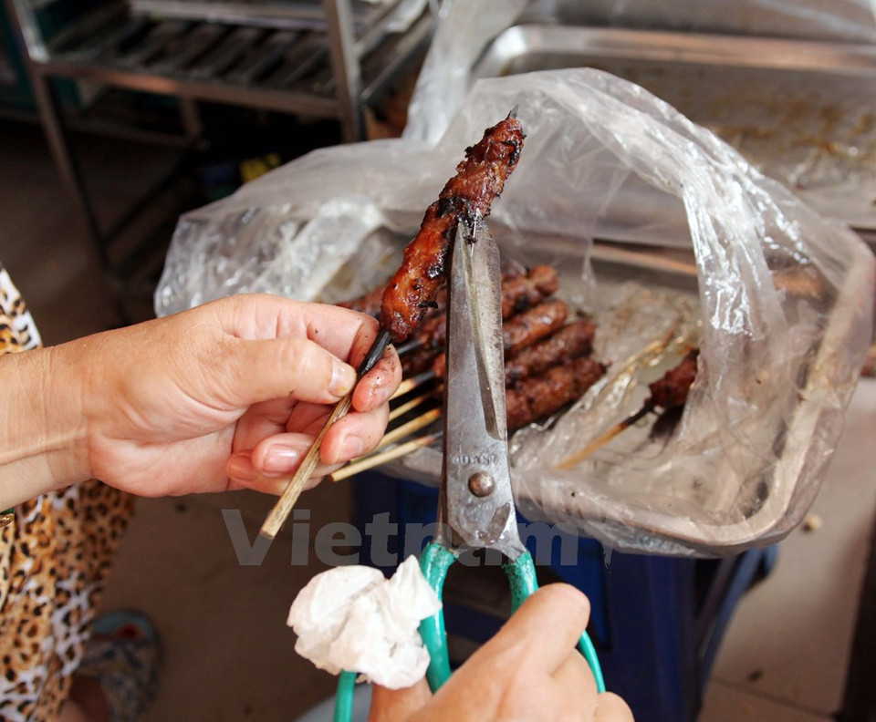 La tarde es el periodo más ocupado. Muchos estudiantes eligen la tienda como sitio familiar.