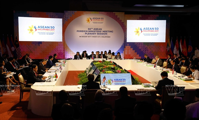  Vista panorámica de la primera sesión plenaria de la AMM 50 en Manila, Filipinas. Foto: EPA/VNA