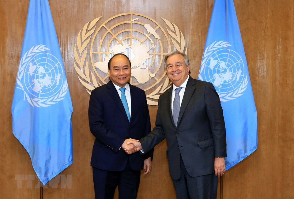 Xuan Phuc y el secretario general de la ONU, Antonio Guterres (Fuente: VNA)