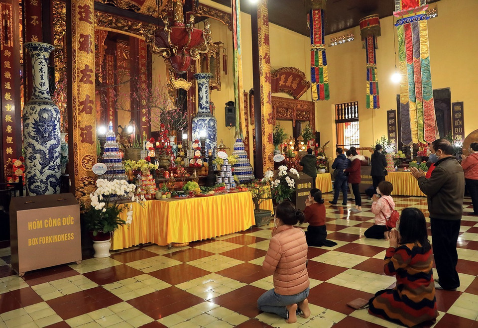 La pagoda Quan Su en Hanoi es para muchos habitantes de la capital el mejor primer destino del año lunar. (Foto: VNA)