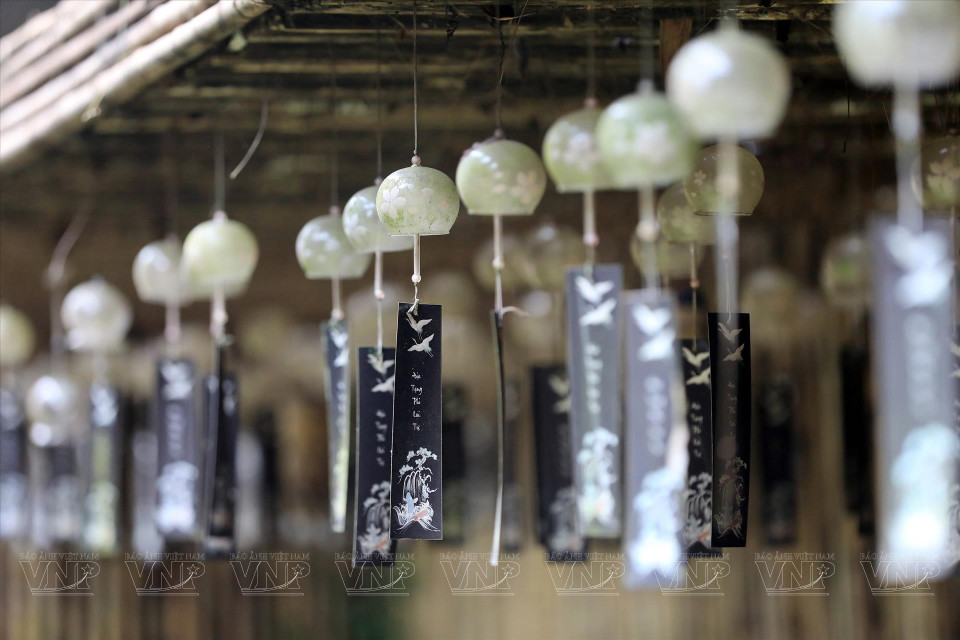 Corredor de campanas de viento detrás de la pagoda. (Fuente: VNA)