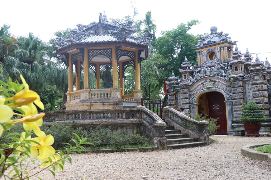 Con una amalgama de características arquitectónicas entre Asia y Europa, el palacio An Dinh constituye un excelente ejemplo de arquitectura neoclásica en Vietnam de principios del siglo XX. (Fuente: VNA)