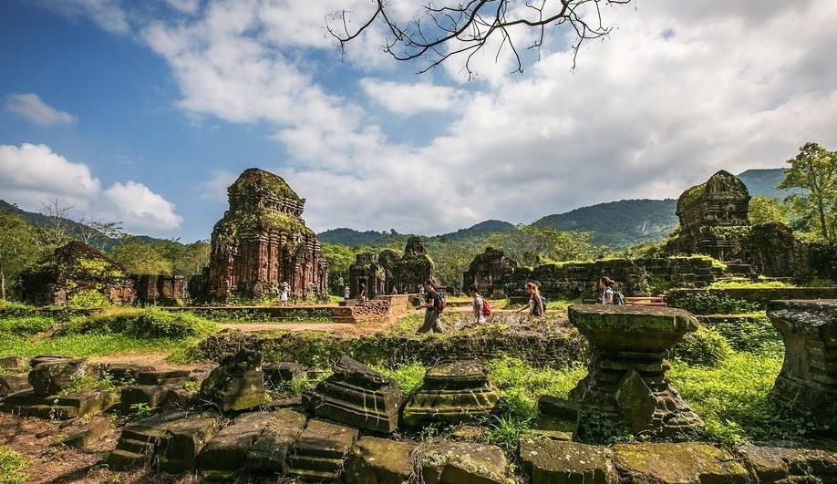 El 1 de diciembre de 1999, el sitio de la reliquia de My Son (en la comuna de Duy Phu, distrito de Duy Xuyen, provincia de Quang Nam) fue reconocido oficialmente por la UNESCO como Patrimonio Cultural Mundial. (Fuente: VNA)