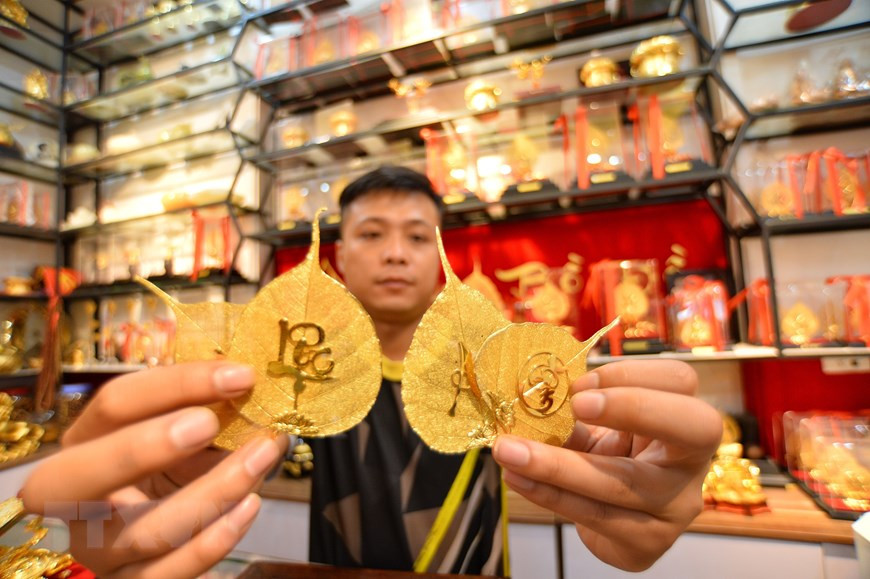  De acuerdo con la filosofía budista, las hojas doradas de Bodhi ayudan a iluminar la mente de las personas, para que consideren bien todo y sientan que Buda está siempre al lado para iluminar el camino. (Foto: VNA)