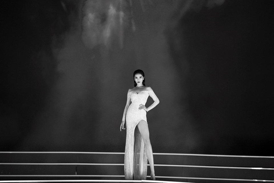 La Miss Vietnam 2014, Nguyen Cao Ky Duyen, es vedette de la velada (Fuente: VNA)