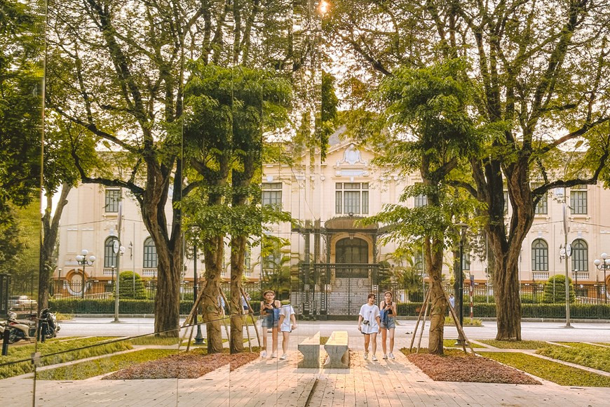 La exposición busca destacar el valor de los patrimonios arquitectónicos y también es un espacio de exhibición para proyectos premiados con un fuerte espíritu cultural en todo Vietnam (Fuente: VNA)
