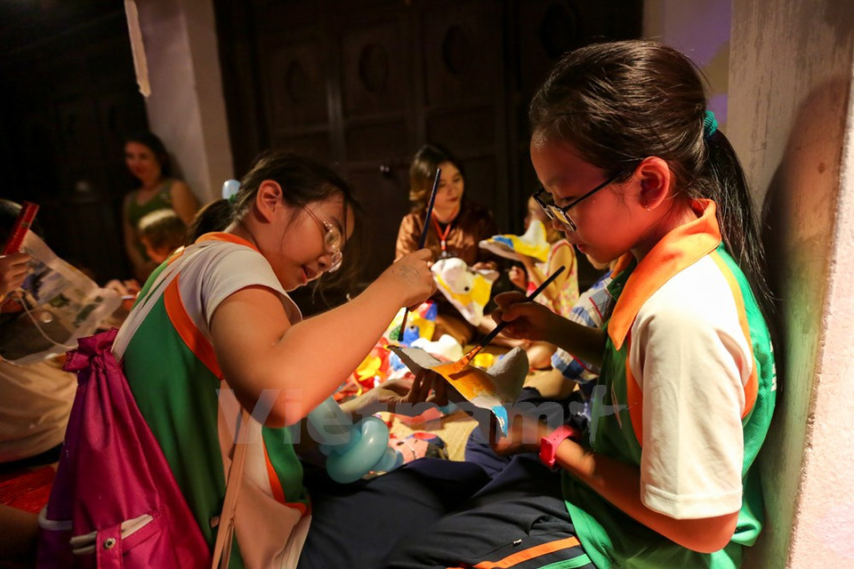 Juegos folklóricos y actividades tradicionales en la cita atrajeron participación de varias personas (Fuente: VNA)