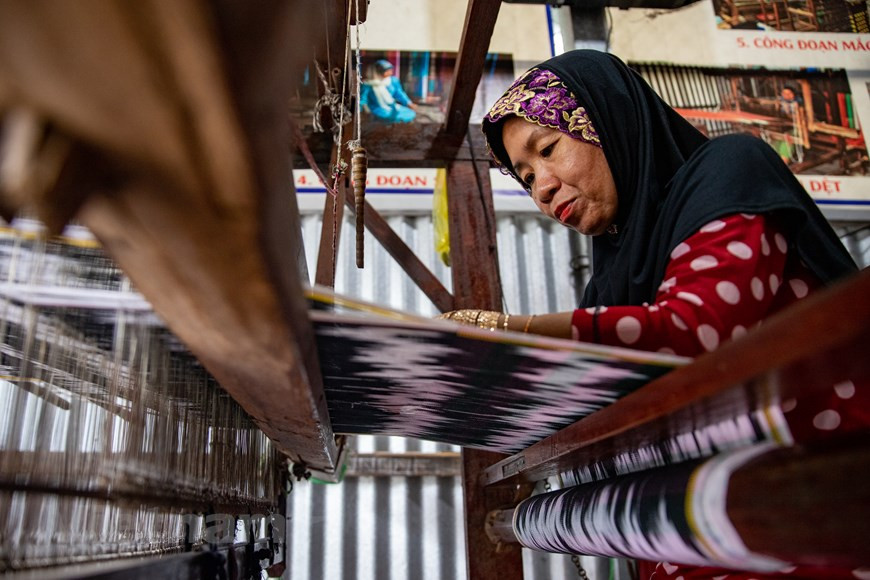 Se trata de un símbolo de orgullo y también una belleza cultural tradicional indispensable en la vida material y espiritual del pueblo étnico Cham. (Foto: Vietnam+)