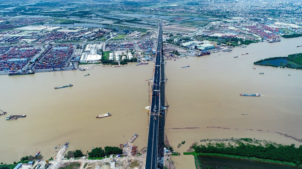 La entrada en funcionamiento de la autopista Ha Long-Hai Phong ayudará a conectar la zona dinámica económica del Norte Ha Noi- Hai Phong-Quang Ninh. (Fuente: VNA)