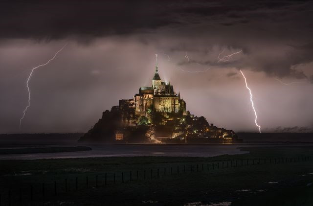 El castillo Mont-Saint-Michel en France (Fuente: National Geographic)