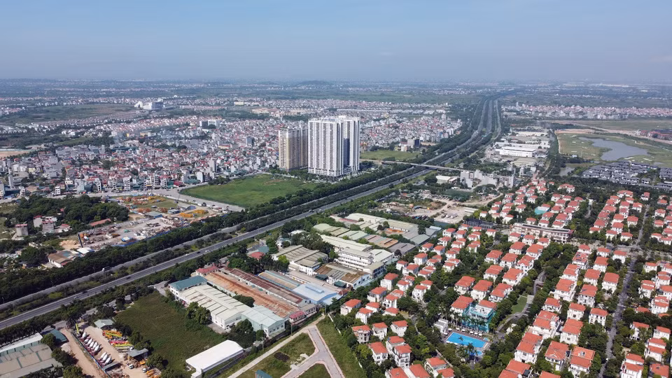 Muchos grandes condominios se edifican en los distritos de Hoai Duc y Dan Phuong. (Foto: VNA)