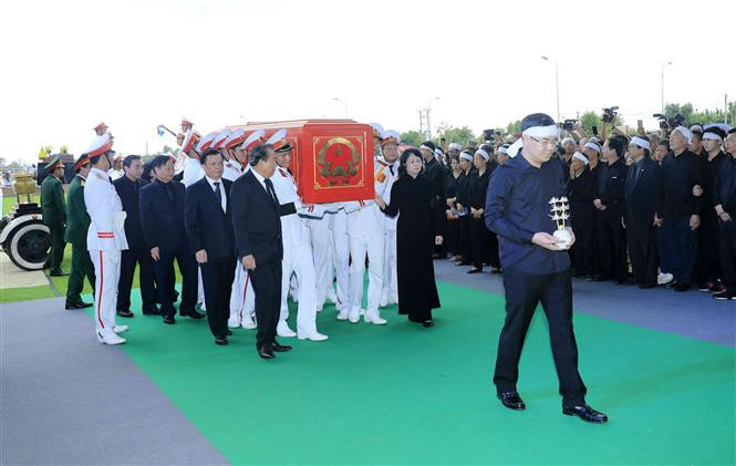  Momentos antes del entierro del presidente Tran Dai Quang en su tierra natal, provincia de Ninh Binh (Fuente: VNA)