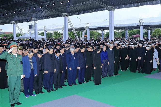 Momentos antes del entierro del presidente Tran Dai Quang en su tierra natal, provincia de Ninh Binh (Fuente: VNA)