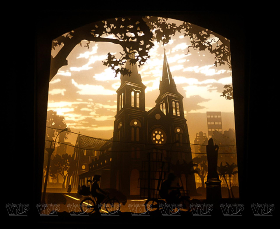 Algunos productos de lámparas de talla de papel 3D de Duy Duy (Fuente: VNA)