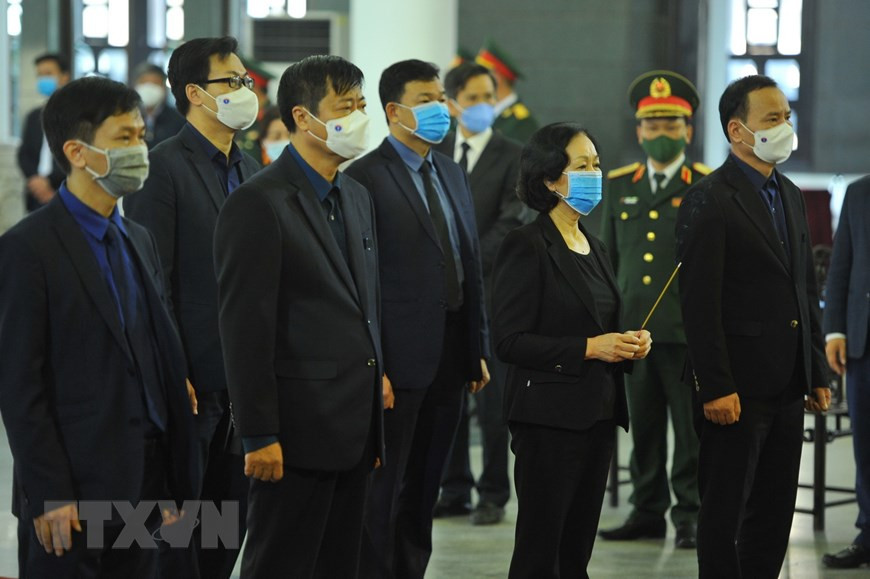 La miembro del Buró Político y jefa de la Comisión de Movilización de Masas del Comité Central del Partido Comunista, Truong Thi Mai, en el acto. (Foto: VNA)